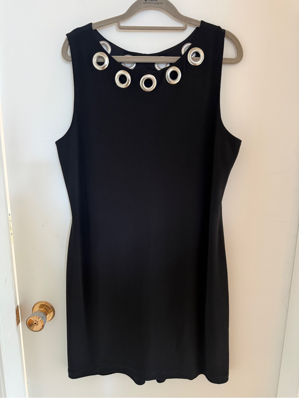 Joseph Ribkoff Black Grommet Neck Sleeveless Shift Dress Size 16